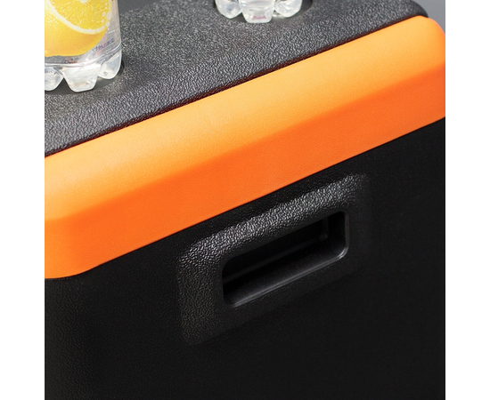 Компрессорный автомобильный холодильник Alpicool CL40, Другие модели из линейки: 40 литров, фотография № 11 в интернет-магазине «ВТачку»