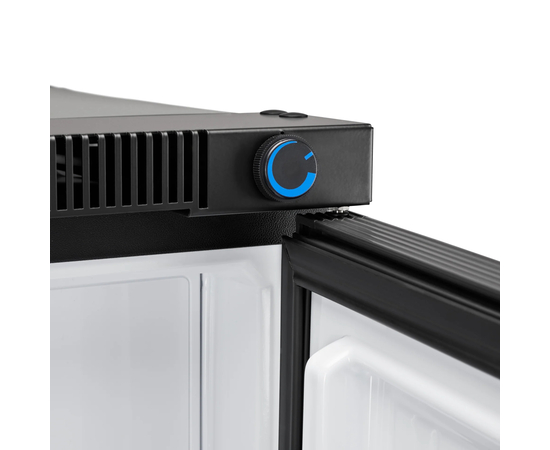 Встраиваемый автохолодильник Indel B Cruise CR100 OFF, Объём холодильника: 100 литров, фотография № 6 в интернет-магазине «ВТачку»