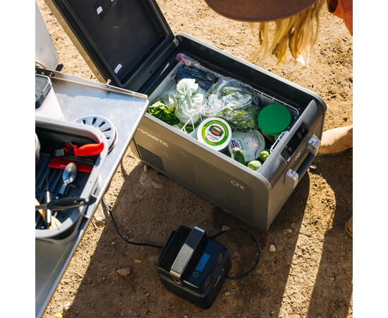 Компрессорный автохолодильник Dometic CFX5 35, Независимые камеры: Однокамерные, Объём холодильника: 36 литров, фотография № 11 в интернет-магазине «ВТачку»