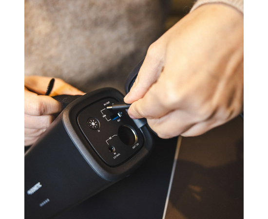 Портативная зарядная станция Dometic PLB15, Другие модели из линейки: PLB15, фотография № 4 в интернет-магазине «ВТачку»