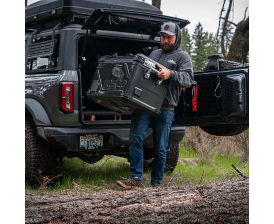 Компрессорный автохолодильник ICECO APL55 Black, Цвет: Чёрный, фотография № 14 в интернет-магазине «ВТачку»